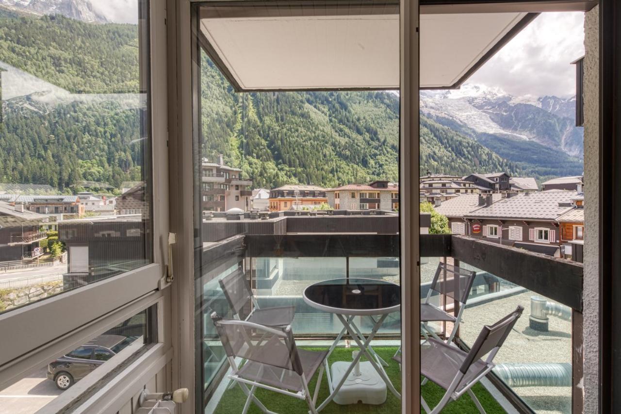 Le Petit Balcon Avec Vue Sur Le Mont-Blanc 2 Etoiles Apartment Chamonix Exterior foto